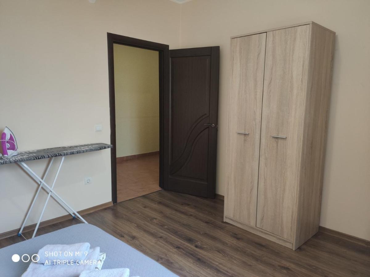 Apartments Domovik Мостова 5 Кв 44 Μουκάτσεβο Εξωτερικό φωτογραφία