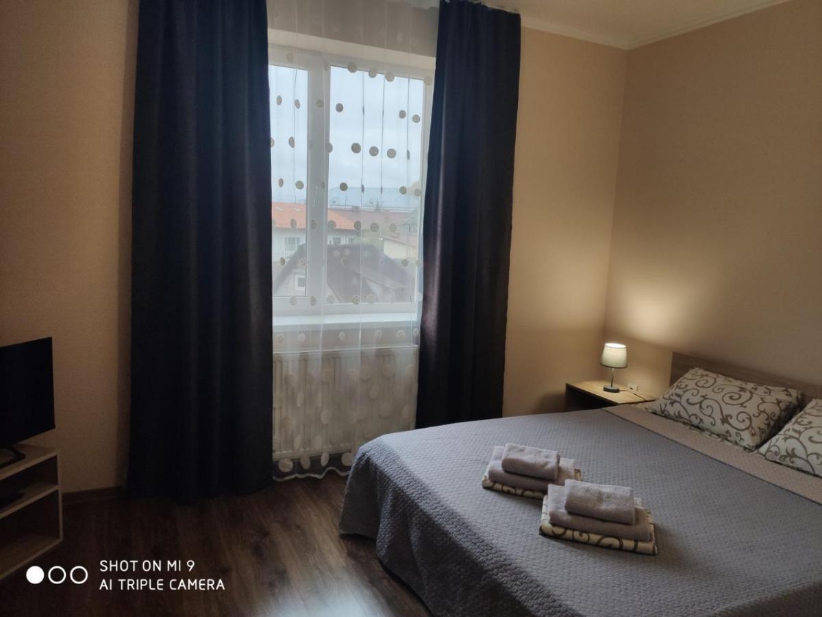 Apartments Domovik Мостова 5 Кв 44 Μουκάτσεβο Εξωτερικό φωτογραφία